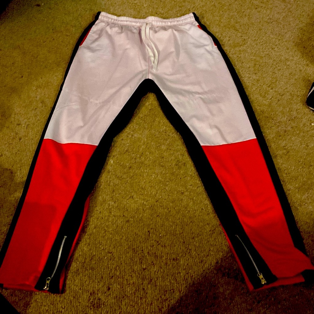 Mens multicolored athletic pants, picks and inner leg zippers; tapered; sz XXL